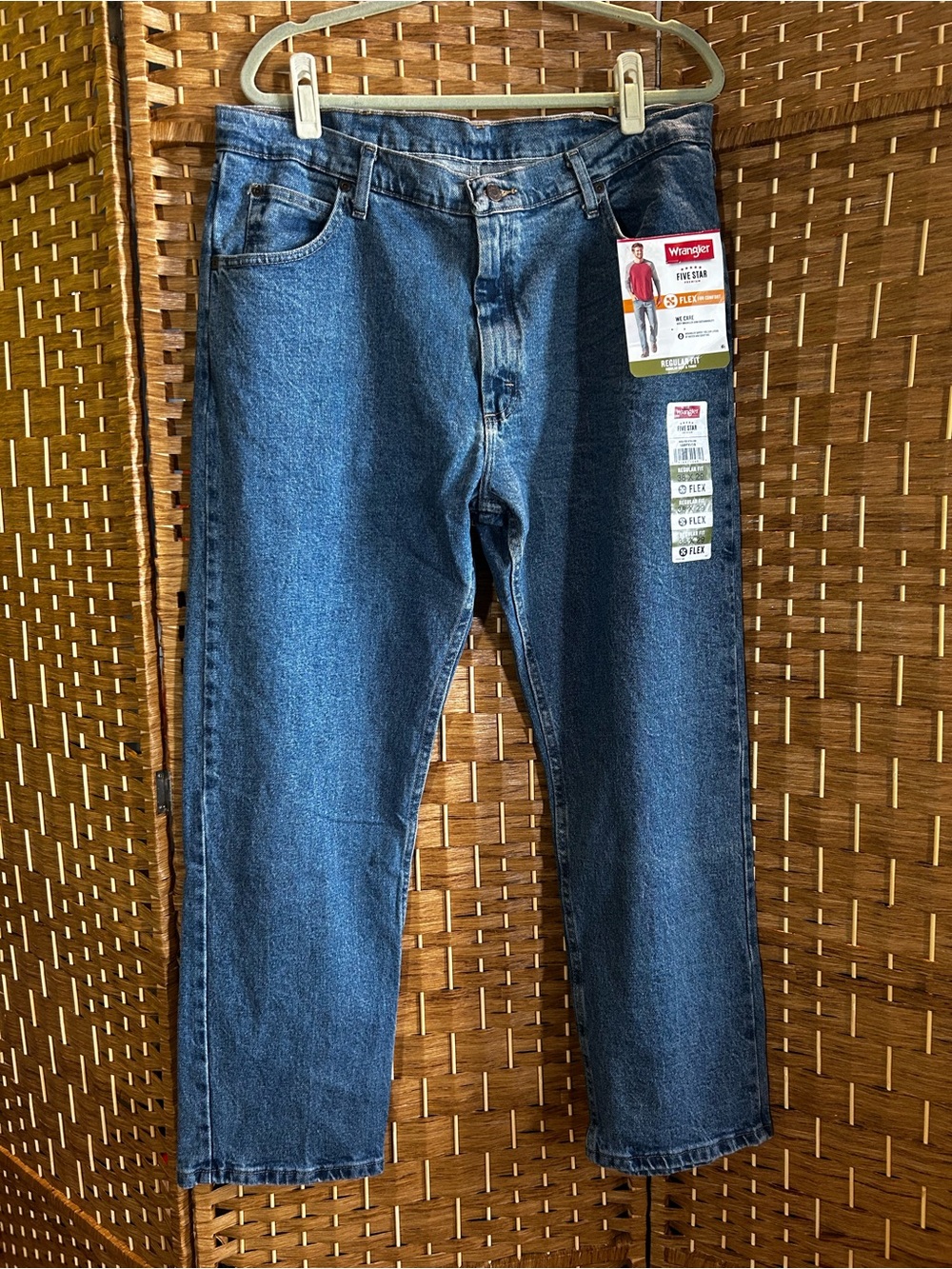 NWT Wrangler Five Star Flex Regular Fit Jeans 38x29 Straight Stretch Denim